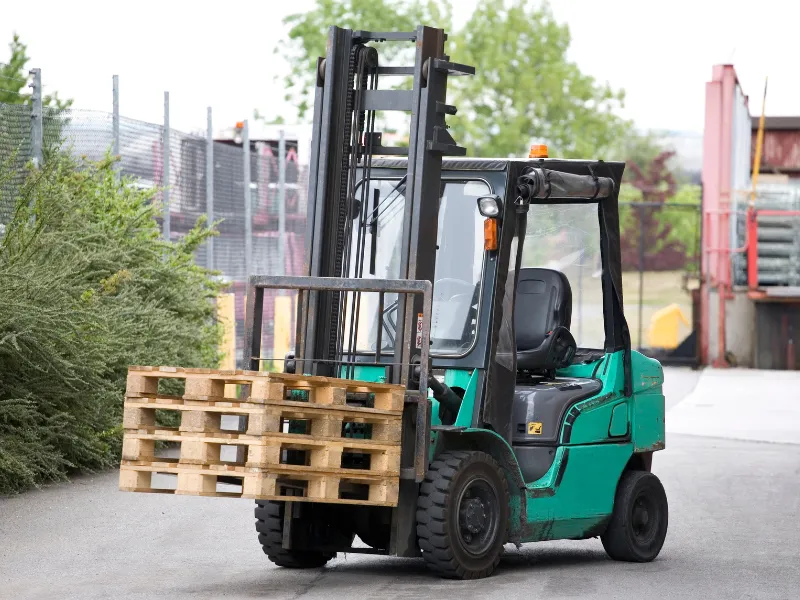 Forklifts - Diesel  Battery  Gas Operated
